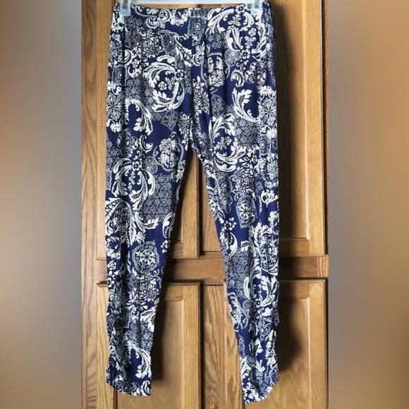 Michael Lauren Pablo Shirring Ruched Hem Detail
Floral Paisley Print Pant Size L - Picture 1 of 11